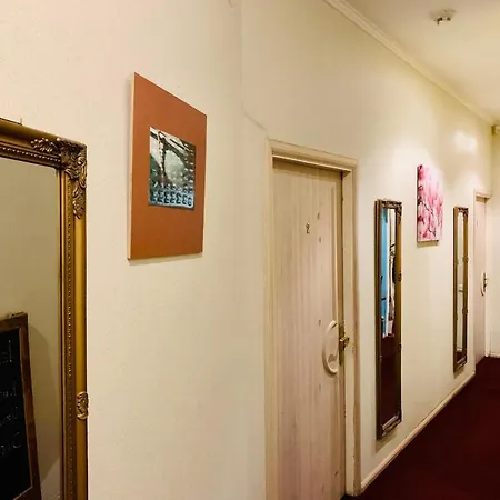 Hotel Elysium